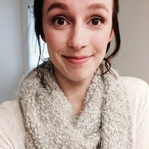 Meet your Posher, Chloe